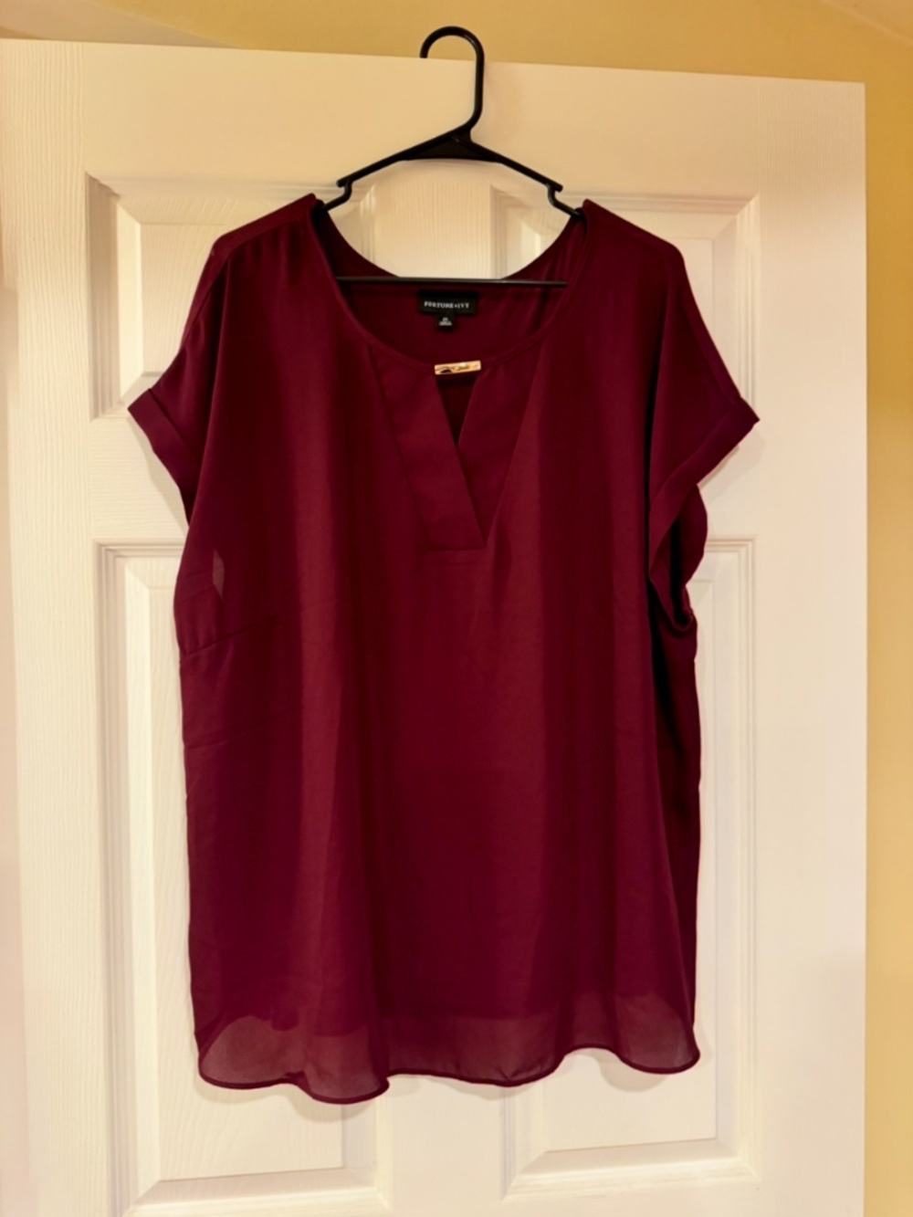 FORTUNE + IVY Catenia Hardware Detail Blouse
